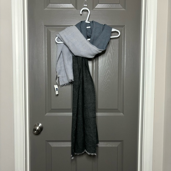 GAP New Colorblock Scarf Unisex Wool Blend Gray - Picture 5 of 8